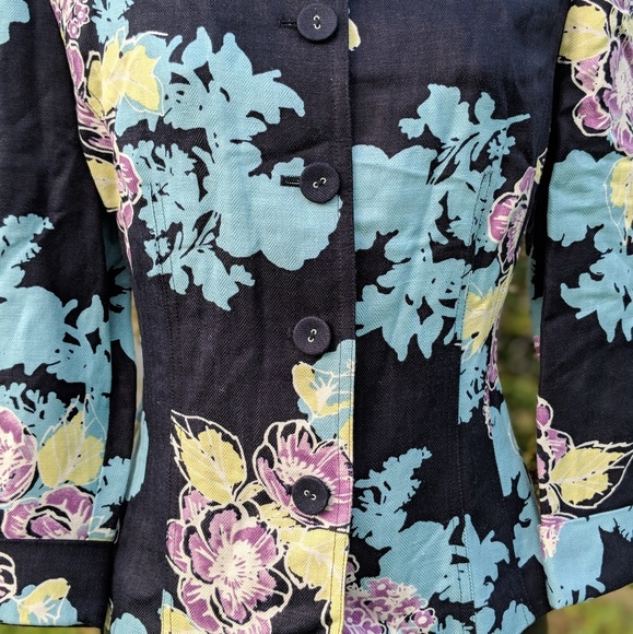 EMMA JAMES Floral Linen Blazer - Picture 2 of 4